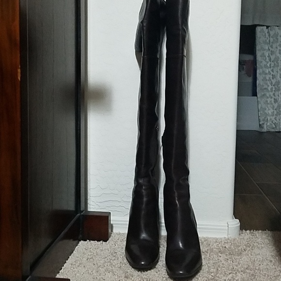 Sergio Rossi above the thigh high boots - Picture 3 of 6